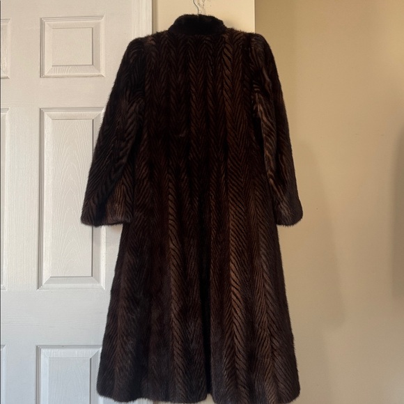 Vintage Davellin mink coat - Picture 9 of 14